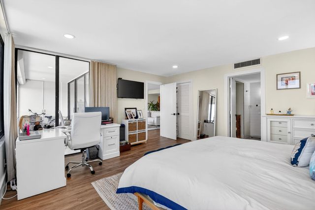 3589 S Ocean Boulevard 909, South Palm Beach, FL 33480