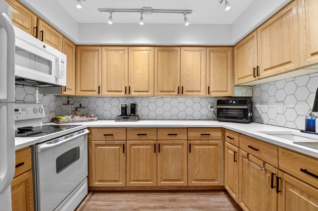 3589 S Ocean Boulevard 909, South Palm Beach, FL 33480