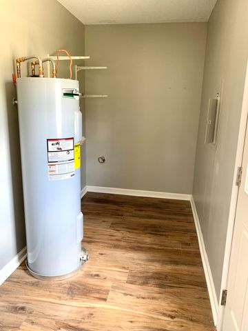 512 Kellia Dr, Clarksville, TN 37042