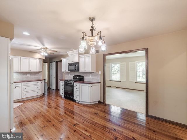 240 S BONSALL RD, Coatesville, PA 19320