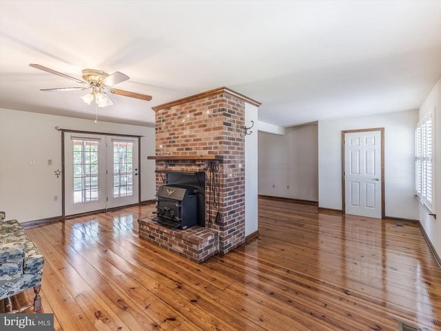 240 S BONSALL RD, Coatesville, PA 19320