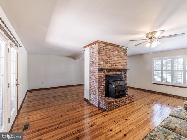 240 S BONSALL RD, Coatesville, PA 19320