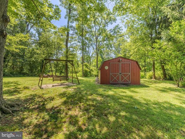 240 S BONSALL RD, Coatesville, PA 19320