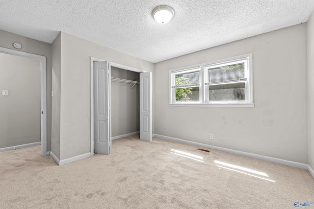 3205 Sweetbriar Road NW, Huntsville, AL 35810