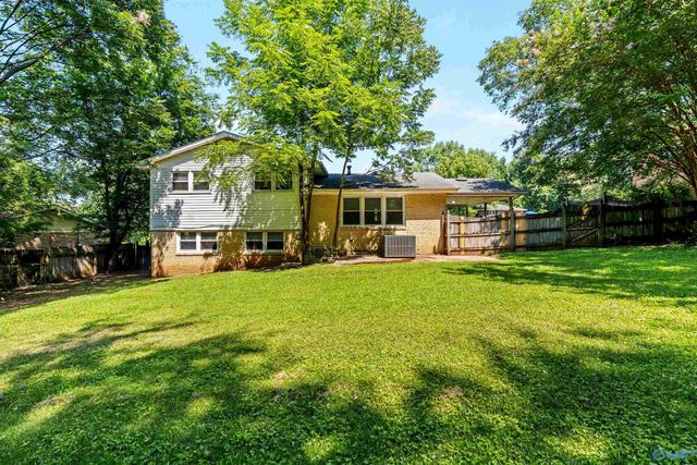 3205 Sweetbriar Road NW, Huntsville, AL 35810