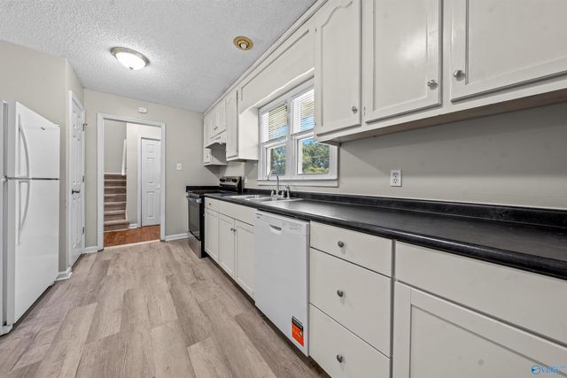 3205 Sweetbriar Road NW, Huntsville, AL 35810
