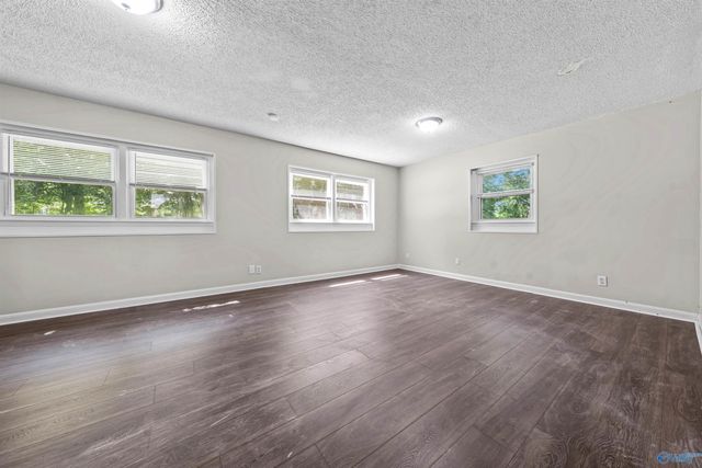 3205 Sweetbriar Road NW, Huntsville, AL 35810