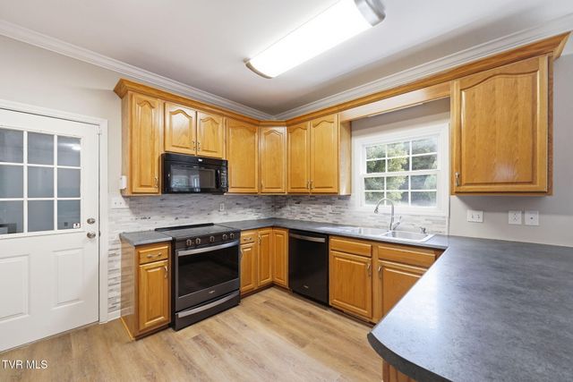 3914 Leaf Point, Kingsport, TN 37663