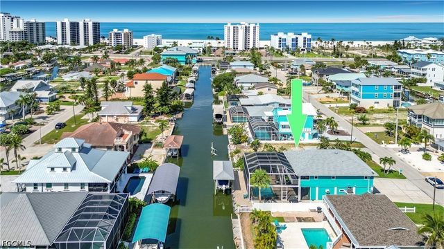 200 Curlew ST, Fort Myers Beach, FL 33931