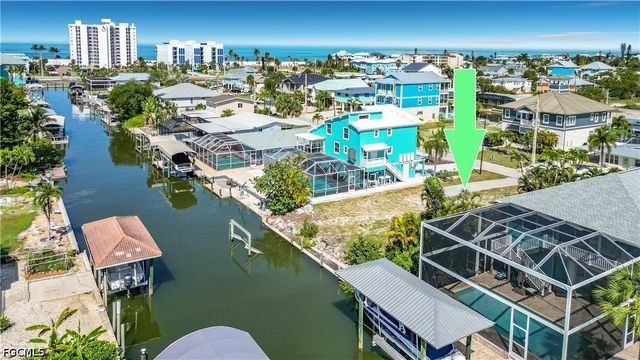 200 Curlew ST, Fort Myers Beach, FL 33931