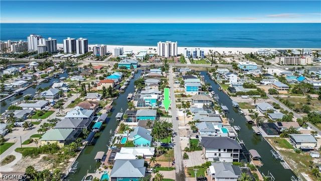 200 Curlew ST, Fort Myers Beach, FL 33931