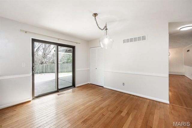 914 Reiss Road, O'fallon, IL 62269