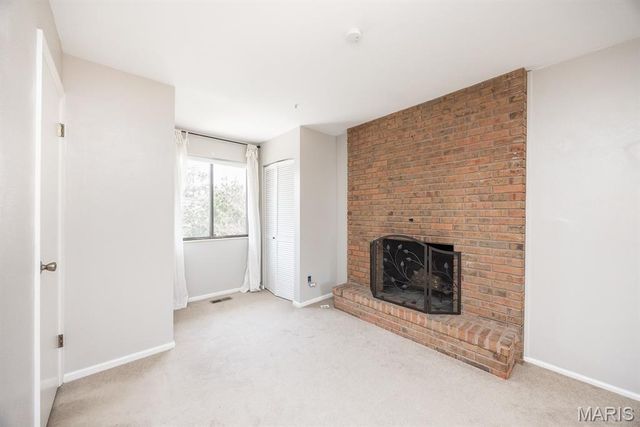 914 Reiss Road, O'fallon, IL 62269