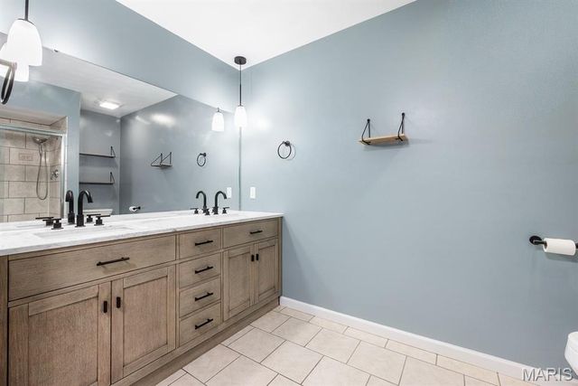 914 Reiss Road, O'fallon, IL 62269