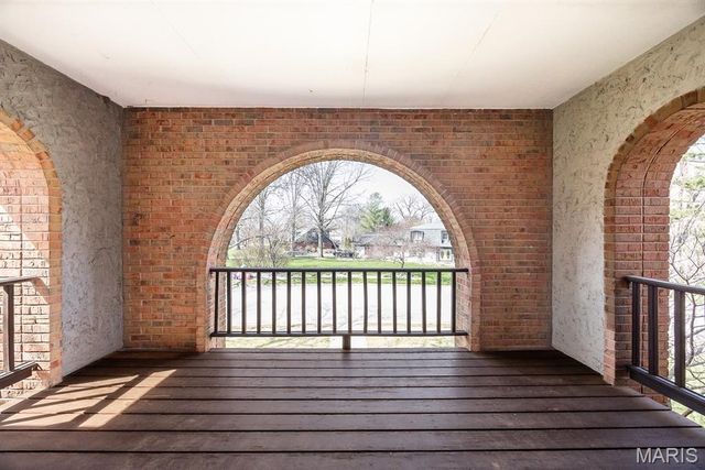 914 Reiss Road, O'fallon, IL 62269