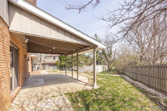 914 Reiss Road, O'fallon, IL 62269