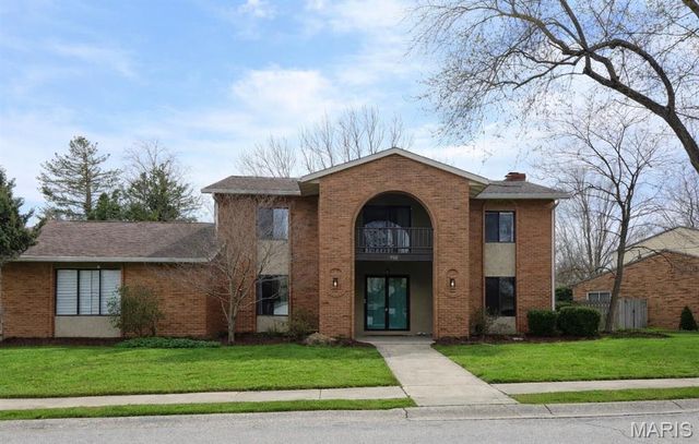 914 Reiss Road, O'fallon, IL 62269