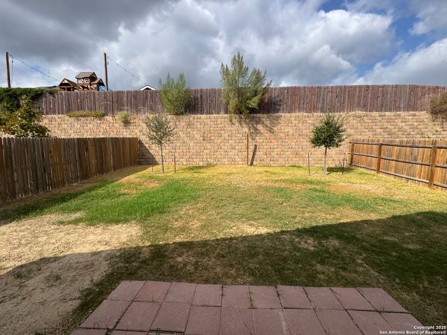 5523 Basil Chase, Converse, TX 78152