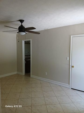 17131 SW 85th Avenue, Palmetto Bay, FL 33157