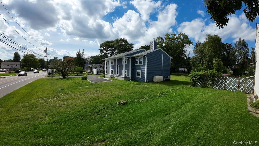 529 Spur Drive N, Bay Shore, NY 11706 — photo 4