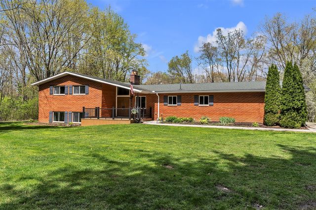 11273 9 Mile Road, South Lyon, MI 48178