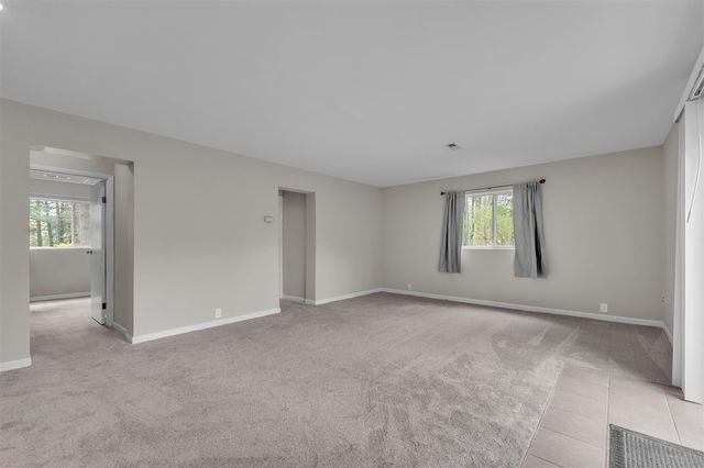 11273 9 Mile Road, South Lyon, MI 48178