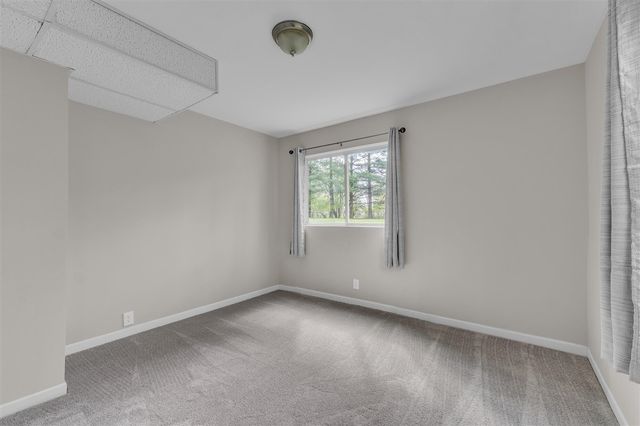 11273 9 Mile Road, South Lyon, MI 48178