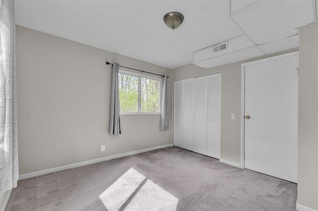 11273 9 Mile Road, South Lyon, MI 48178