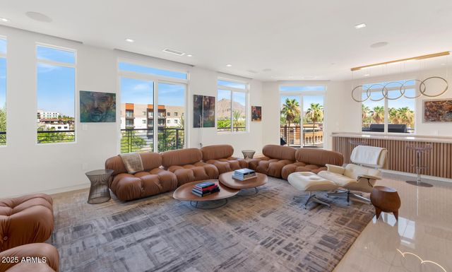 3801 N GOLDWATER Boulevard 400, Scottsdale, AZ 85251