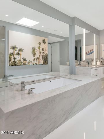3801 N GOLDWATER Boulevard 400, Scottsdale, AZ 85251