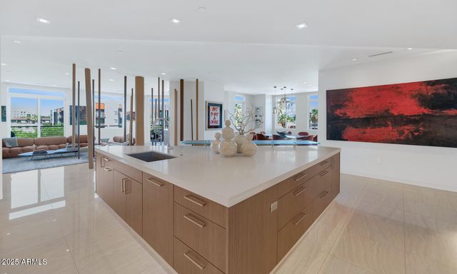 3801 N GOLDWATER Boulevard 400, Scottsdale, AZ 85251