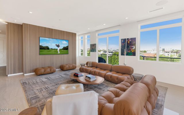 3801 N GOLDWATER Boulevard 400, Scottsdale, AZ 85251