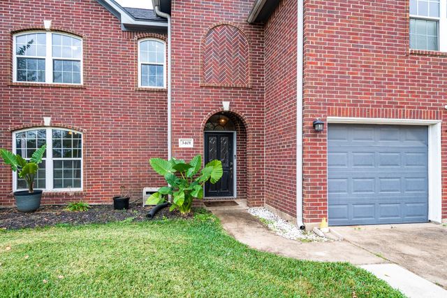 3401 Wood Fox Drive, Alvin, TX 77511