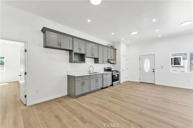 656 E I, Ontario, CA 91764