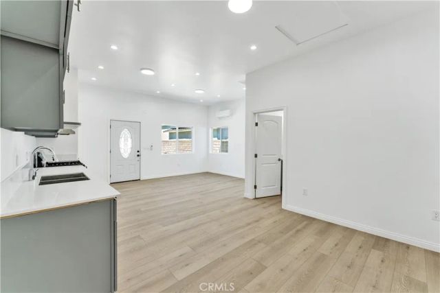 656 E I, Ontario, CA 91764