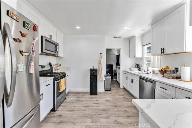 656 E I, Ontario, CA 91764