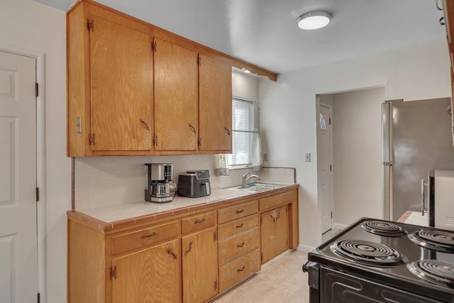 401 Bruce Ave, Modesto, CA 95350