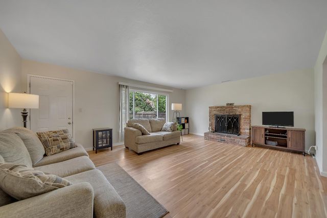 401 Bruce Ave, Modesto, CA 95350