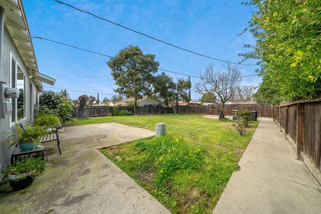 401 Bruce Ave, Modesto, CA 95350