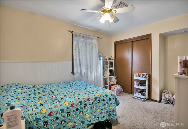 2827 71st Avenue NW, Gig Harbor, WA 98335