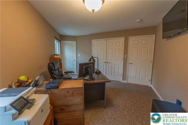 7264 Snowberry Court, Lower Macungie Twp, PA 18062