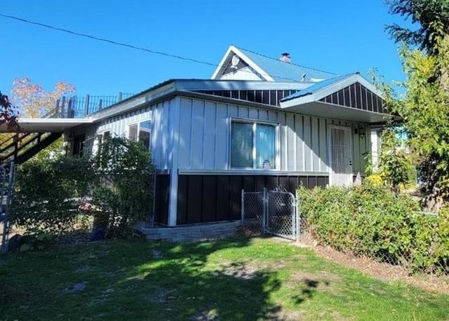 1528 E Boone Ave, Spokane, WA 99202