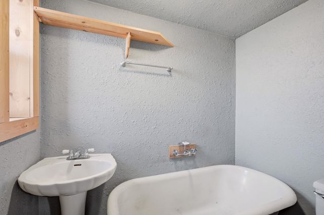 1528 E Boone Ave, Spokane, WA 99202