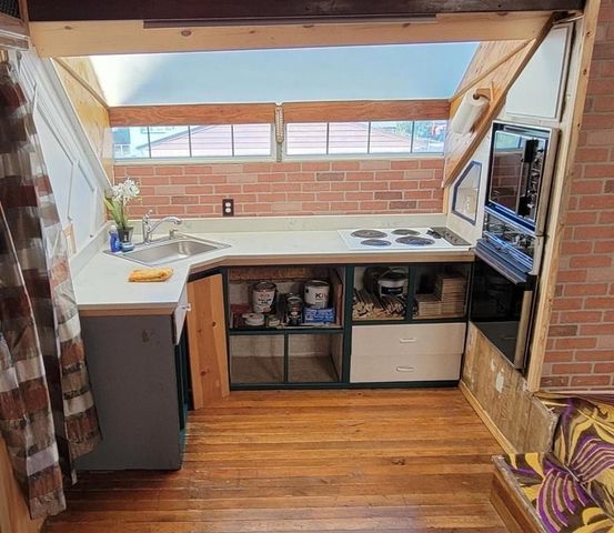 1528 E Boone Ave, Spokane, WA 99202