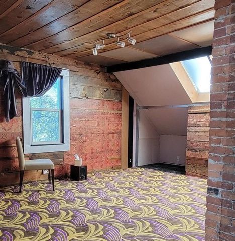 1528 E Boone Ave, Spokane, WA 99202