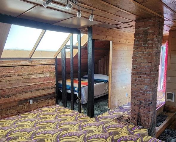 1528 E Boone Ave, Spokane, WA 99202