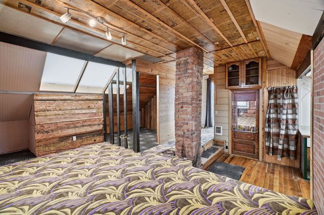 1528 E Boone Ave, Spokane, WA 99202