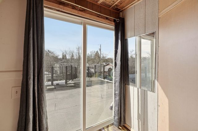 1528 E Boone Ave, Spokane, WA 99202