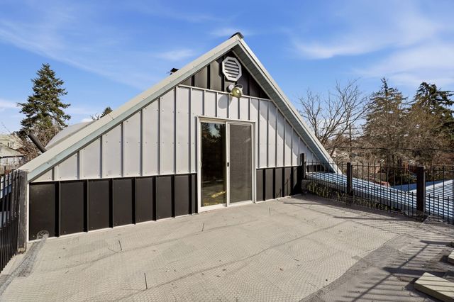 1528 E Boone Ave, Spokane, WA 99202