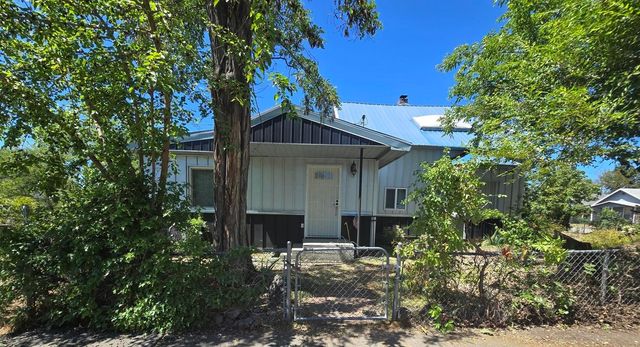 1528 E Boone Ave, Spokane, WA 99202